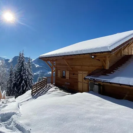 Lucyvon Exceptional View Chalet *